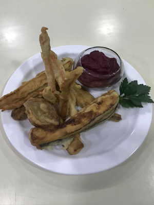 Tempura Con Crema de Remolacha